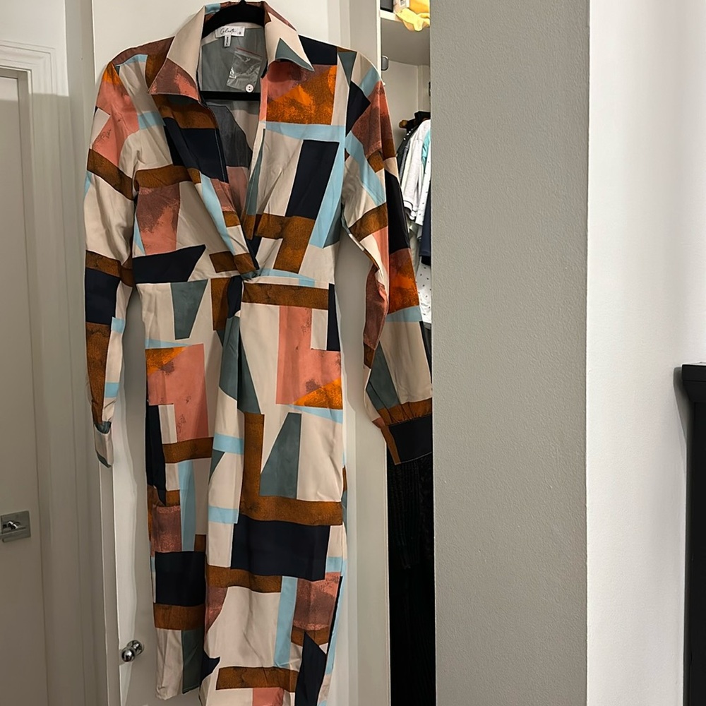 Long sleeve colour block dress